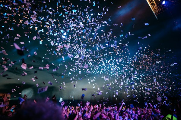 Celebration confetti finale